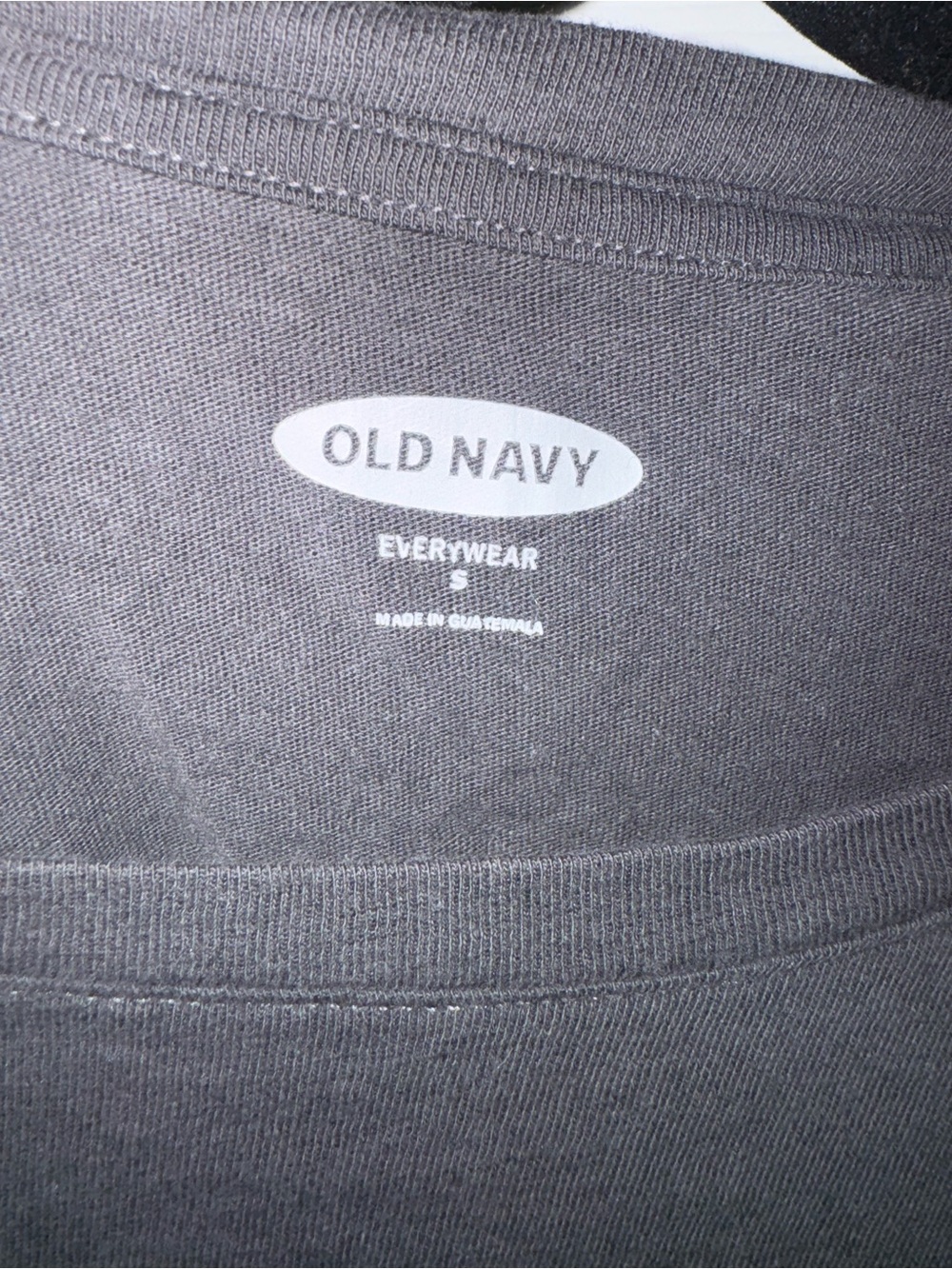 Old Navy Everyday Tee - Picture 4 of 5